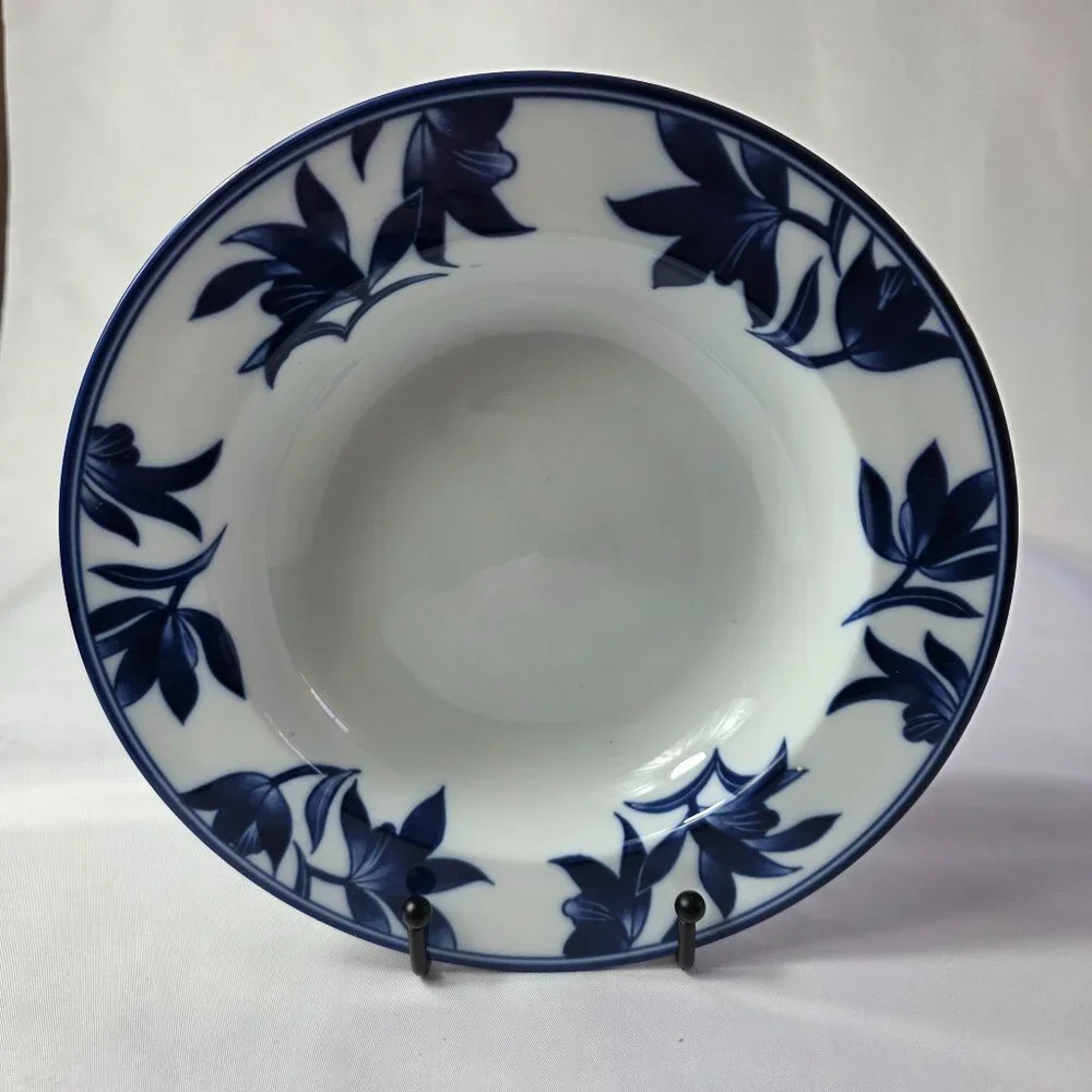 ONE Pier 1 Ming Rim Soup Bowl White with Blue Leaves and Flowers